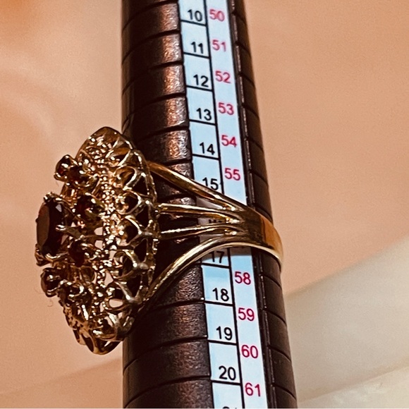 ♥️Stunning 375 Yellow Gold European Antique Filigree Garnet Dinner Ring! - Picture 12 of 16